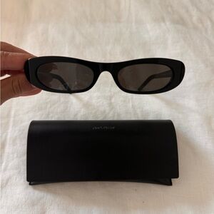 Saint Laurent SL 557 black / black sunglasses